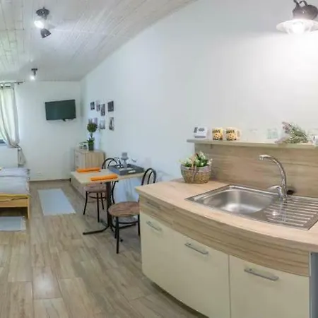 Pod Horou Apartman *